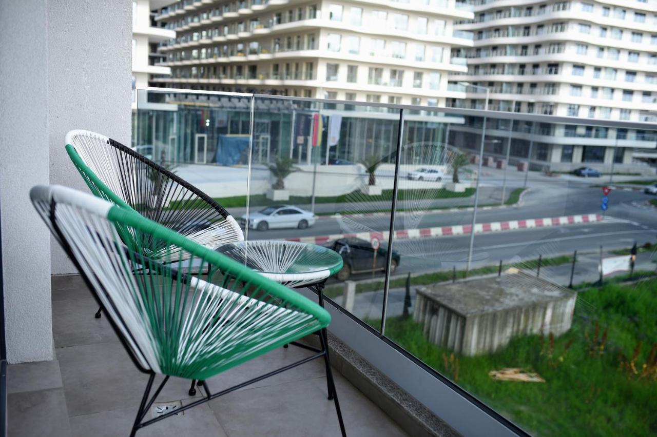 Myosotis Mamaia Studio By The Lake Apartment ภายนอก รูปภาพ